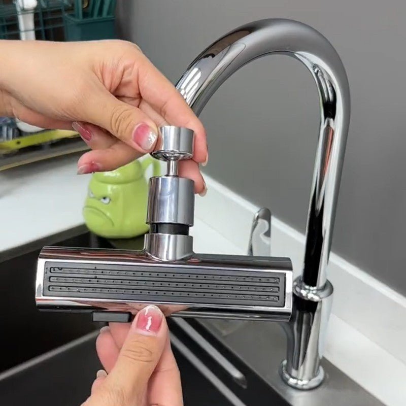 Installazione rubinetto cascata su lavello cucina moderna