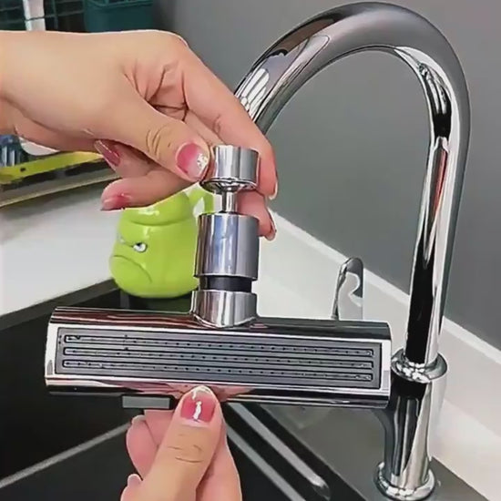 Video dimostrativo del rubinetto da cucina con uscita cascata e protezione dagli schizz